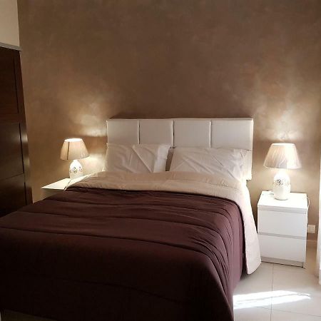 Napoli Royal Flats Villa Luaran gambar