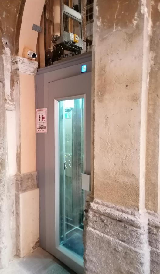 Napoli Royal Flats Villa Luaran gambar