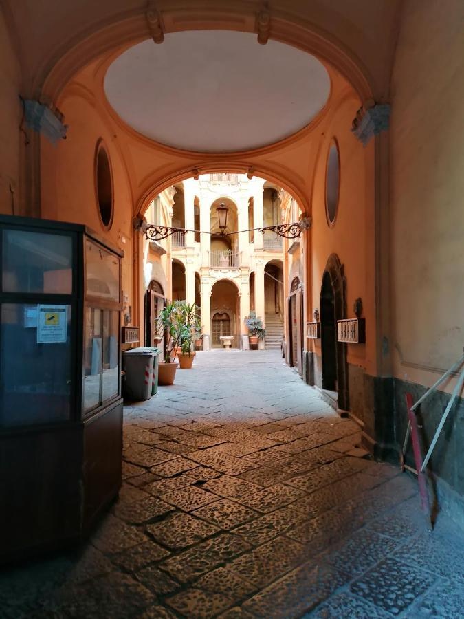 Napoli Royal Flats Villa Luaran gambar
