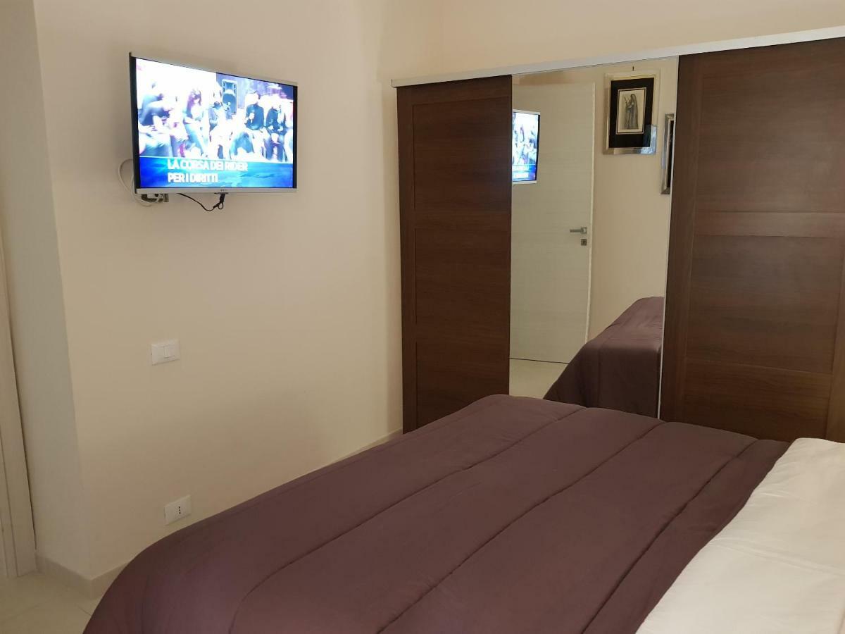 Napoli Royal Flats Villa Luaran gambar