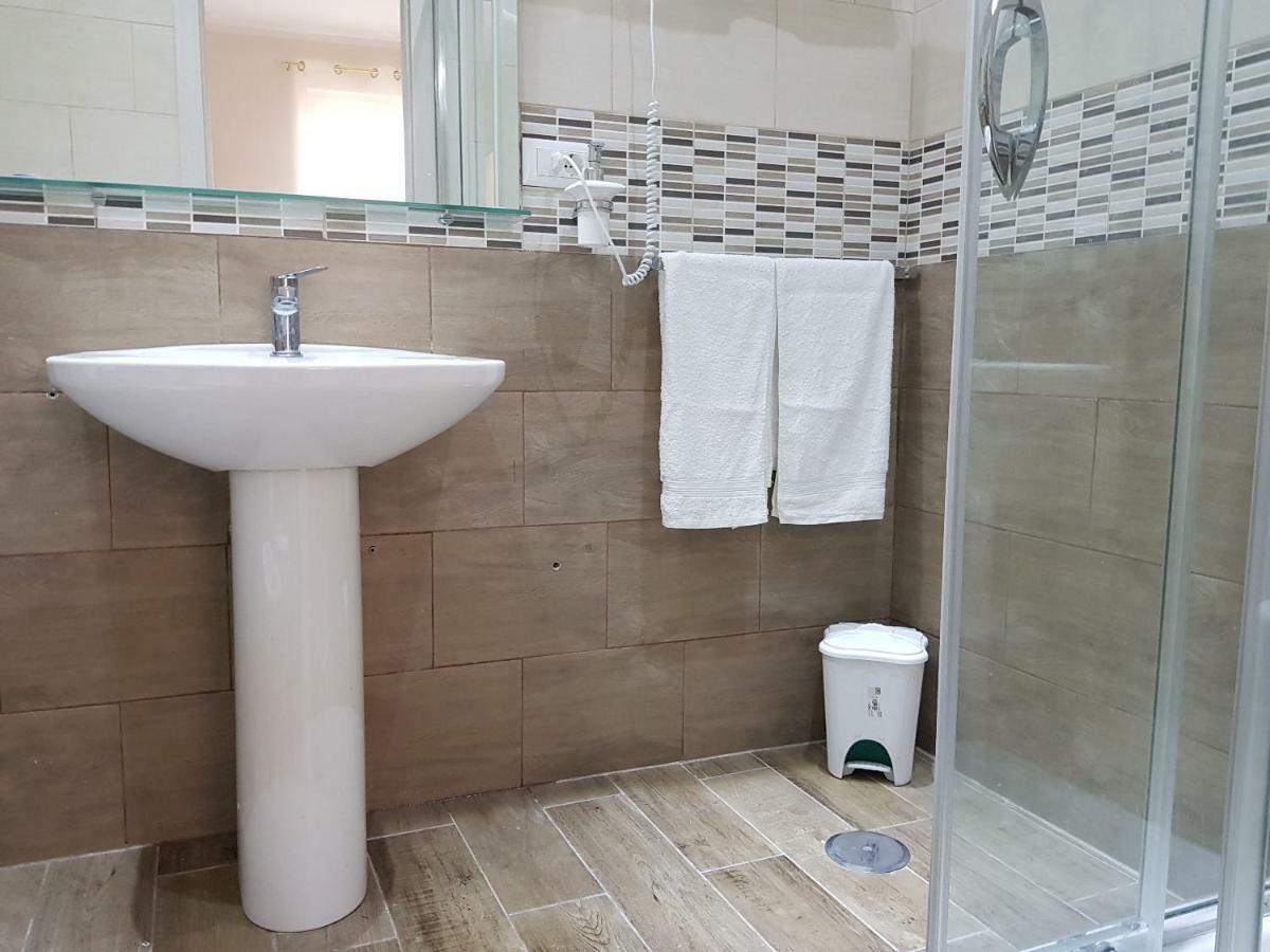 Napoli Royal Flats Villa Luaran gambar
